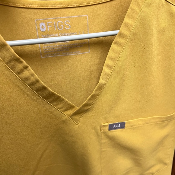 Figs Yellow Scrub Set - Picture 3 of 4